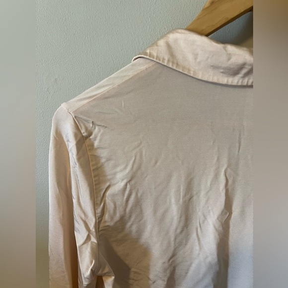 & Other Stories Cream Button Down Blouse Mother of Pearl Buttons Size 0/XS - Picture 9 of 9
